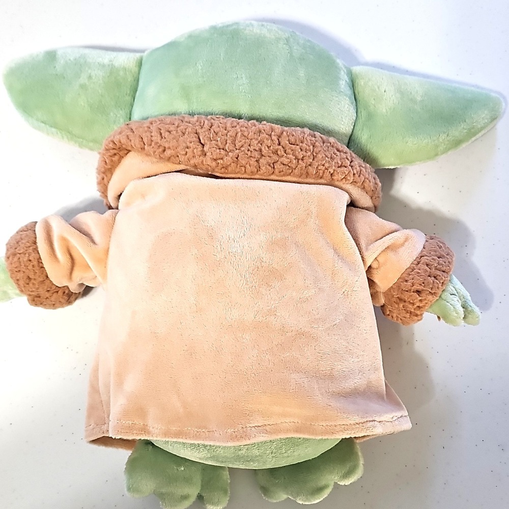 Star Wars The Mandalorian Grogu Baby Yoda Plush Toy Green Tan Science Fiction - Picture 3 of 3